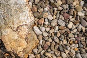 stone mulch safe for dogs